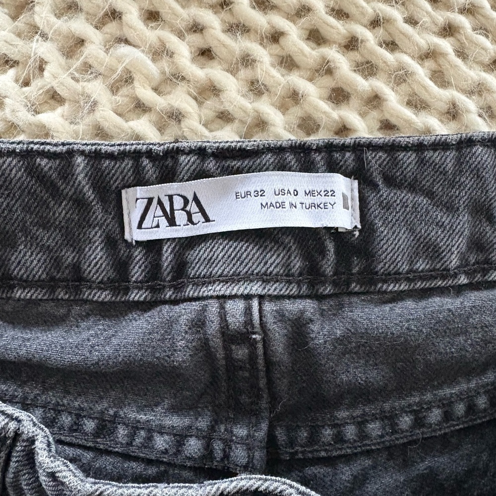 Zara straight leg jean